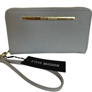 Brand New Steve Madden Wallet Sage (light green ) Zip Around